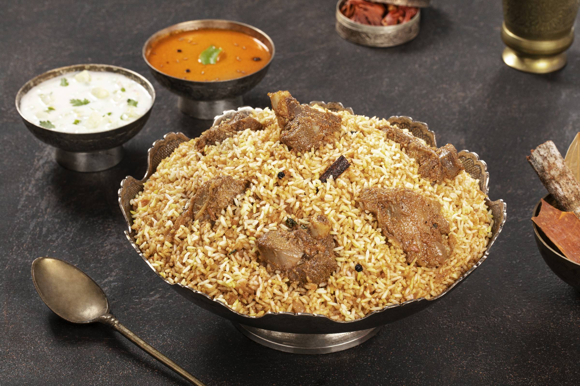 Har-dil-Azeez Gosht Biryani